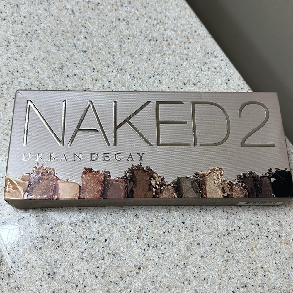 Urban Decay NAKED2 Eyeshadow Palette - 12 Shades & Brush - NEW IN BOX - Retired
